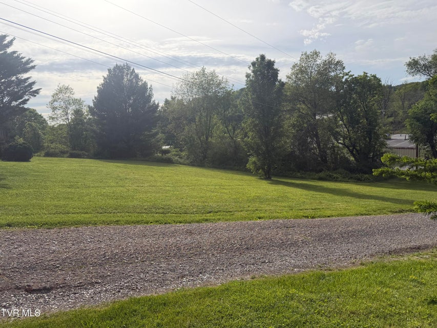 Photo #13: 892 Stage Coach Trail