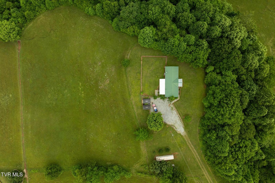 Photo #19: 195 Estep Loop