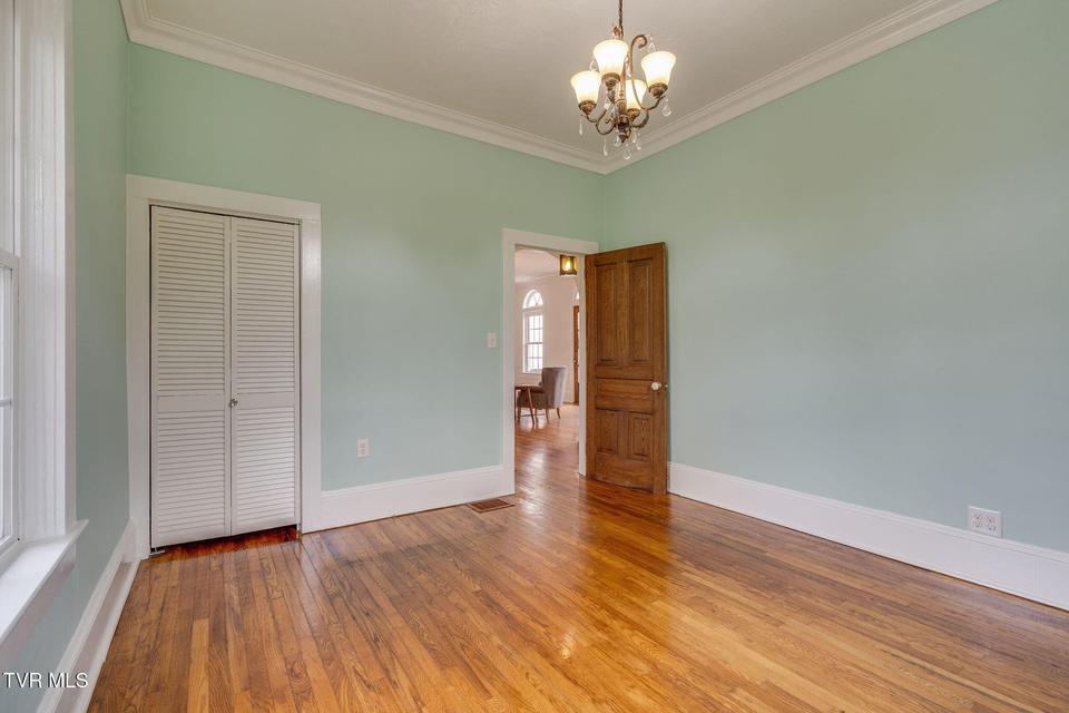 Photo #16: 826 Polk Avenue