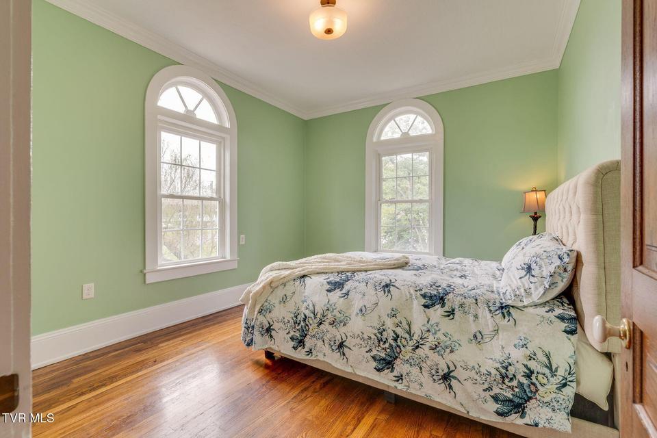 Photo #19: 826 Polk Avenue