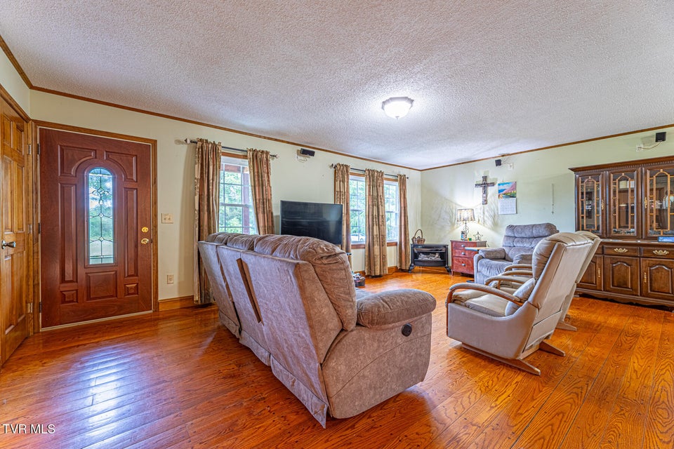 Photo #3: 125 Parsonage Road