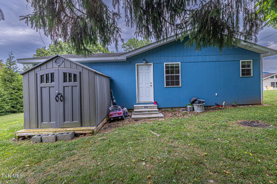 Photo #34: 125 Parsonage Road