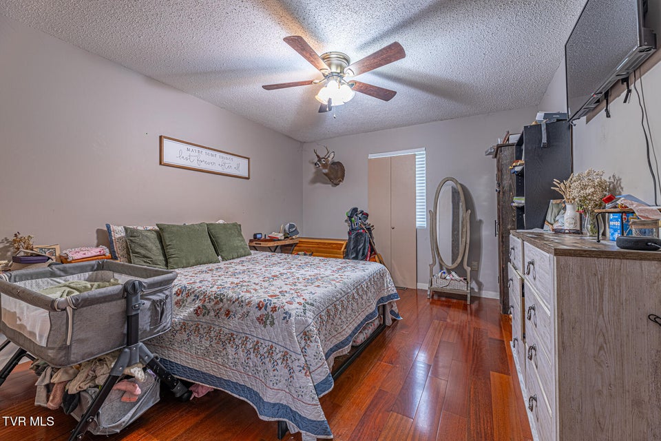 Photo #38: 125 Parsonage Road