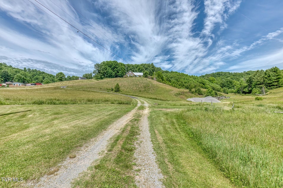 Photo #56: 1044 Waters Road