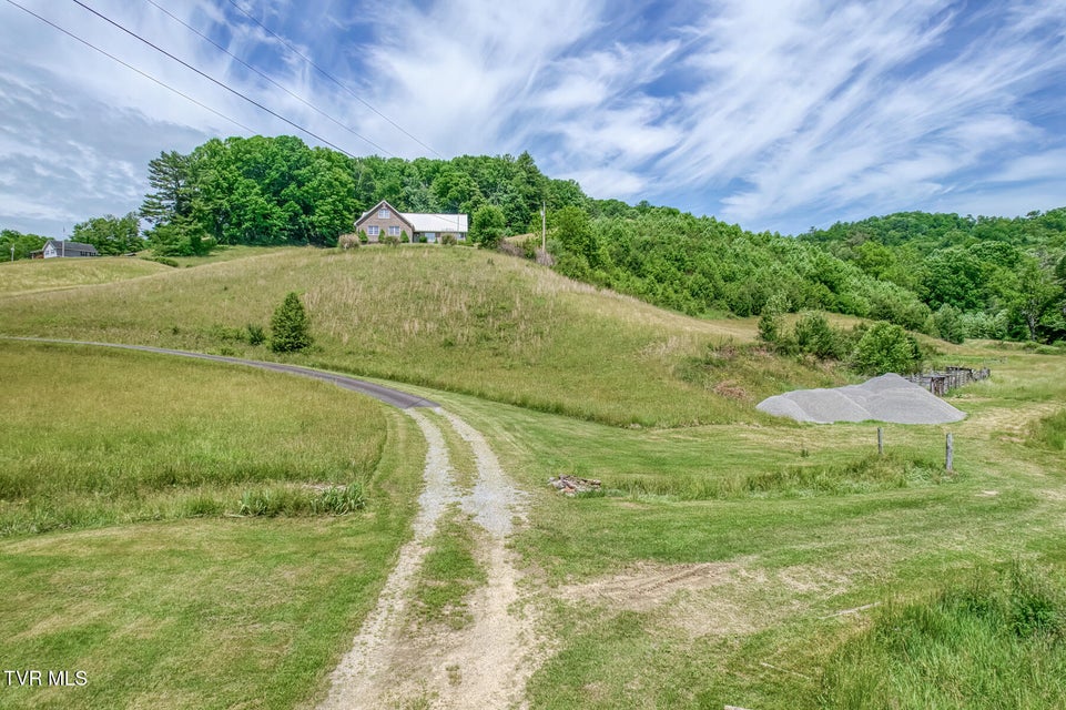 Photo #70: 1044 Waters Road
