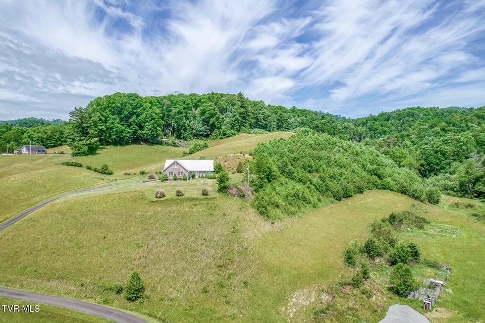 Photo #71: 1044 Waters Road