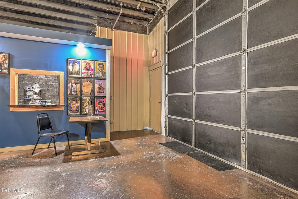 Photo #33: 560 English Street