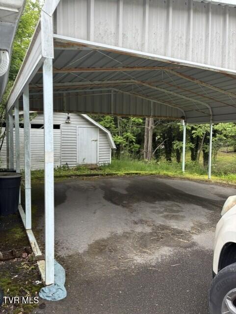 Photo #8: 503 Spring Avenue