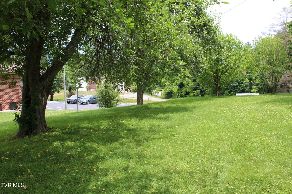 Photo #18: 151 Hospital Drive