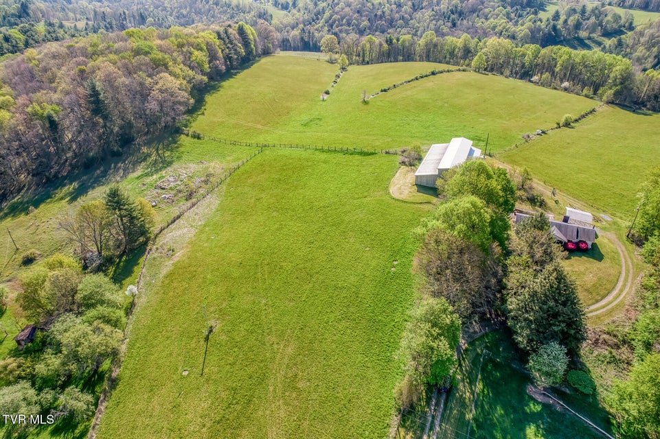 Photo #7: 1602 Winchester Road