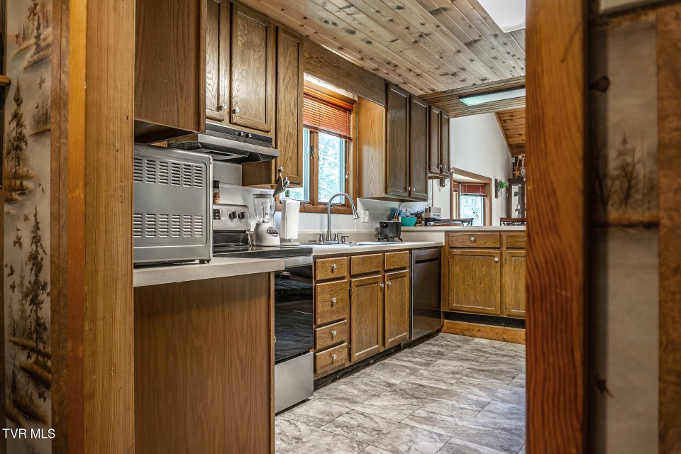 Photo #16: 835 Pike Road