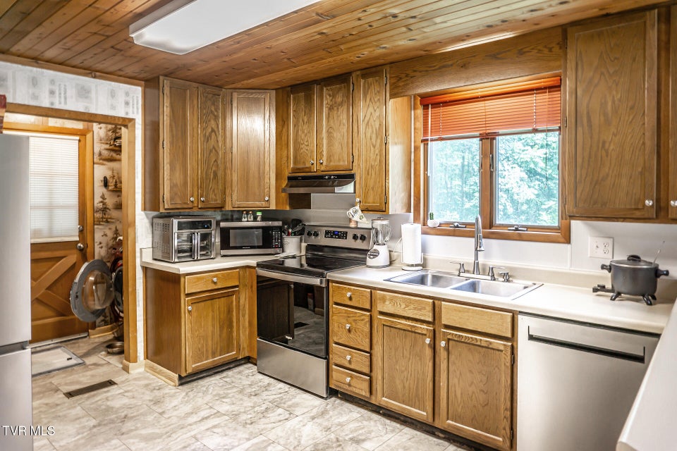 Photo #12: 835 Pike Road