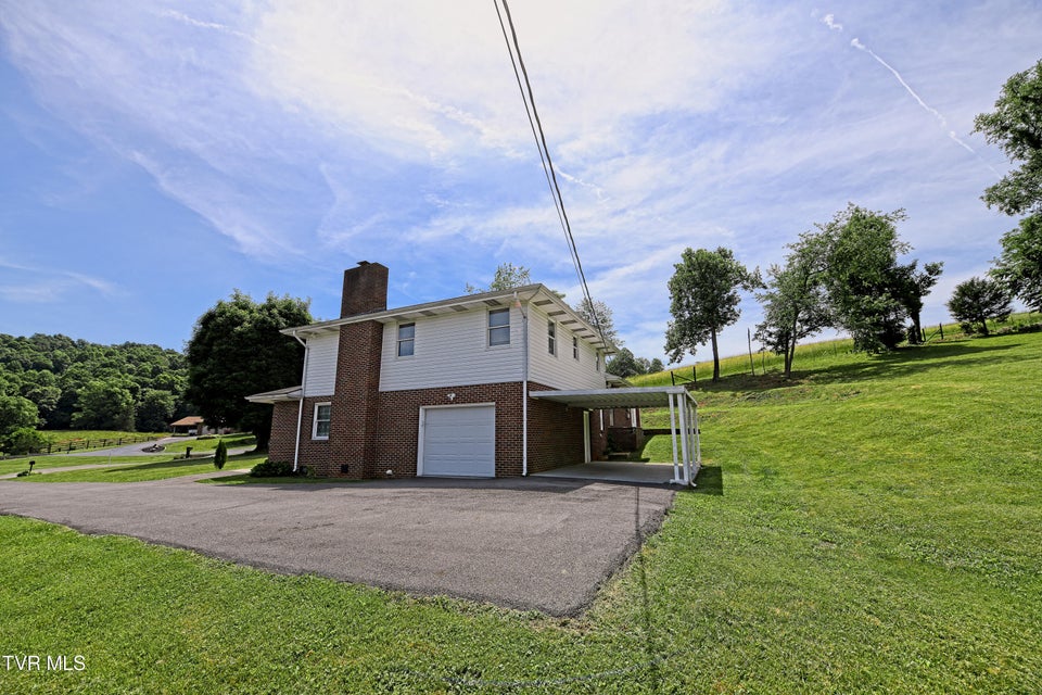 Photo #54: 148 Unaka Subdivision Road