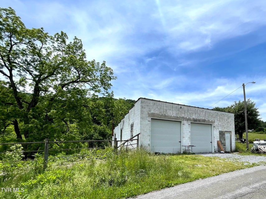 Photo #43: 257 Williams Street