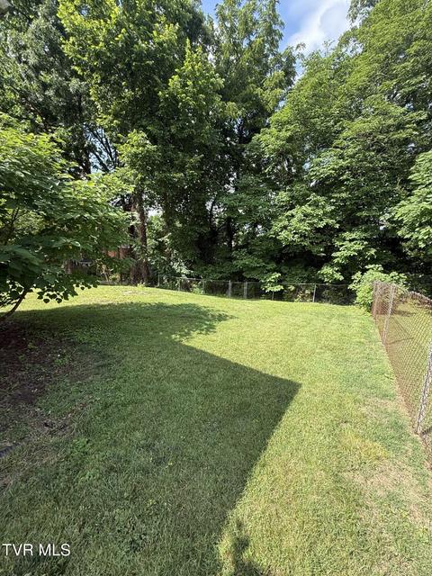 Photo #4: 2145 Stadium Drive