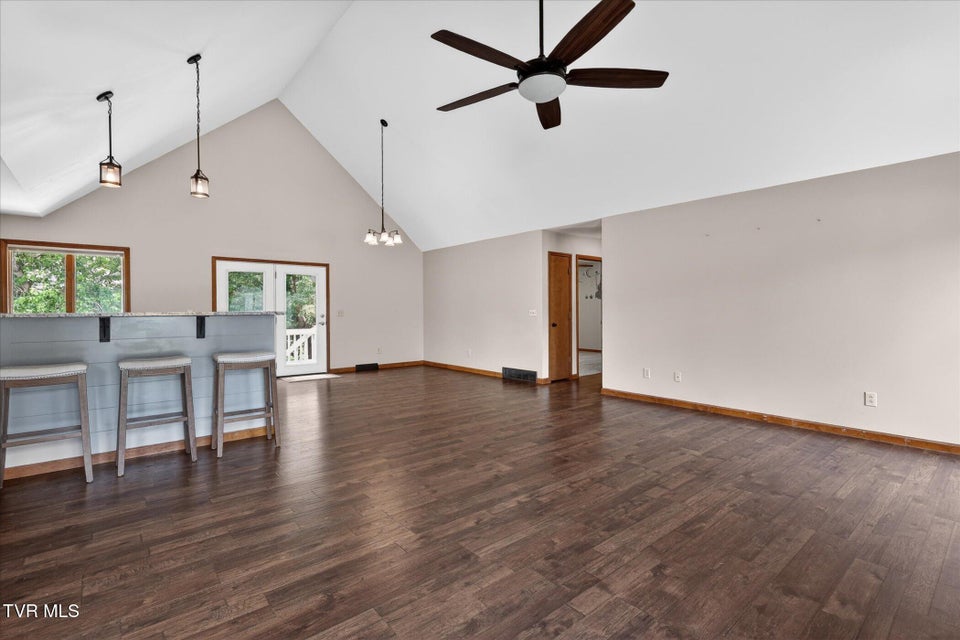 Photo #8: 1203 Fredericksburg Drive