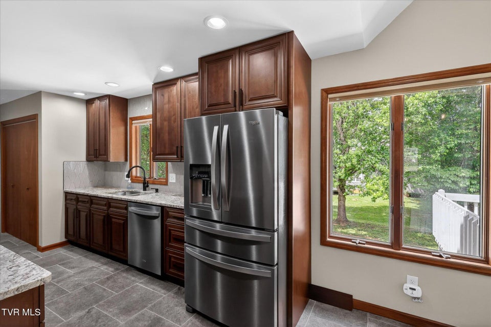 Photo #10: 1203 Fredericksburg Drive