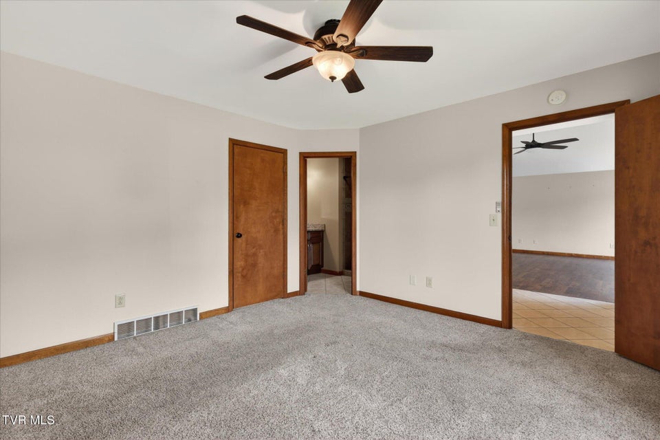 Photo #15: 1203 Fredericksburg Drive