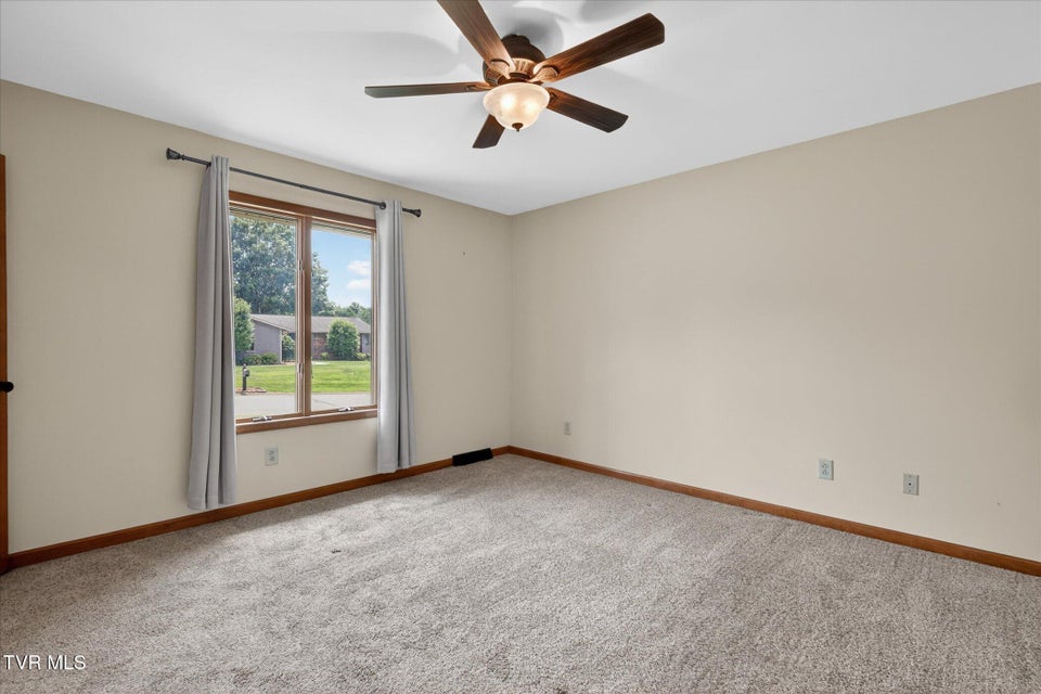 Photo #17: 1203 Fredericksburg Drive
