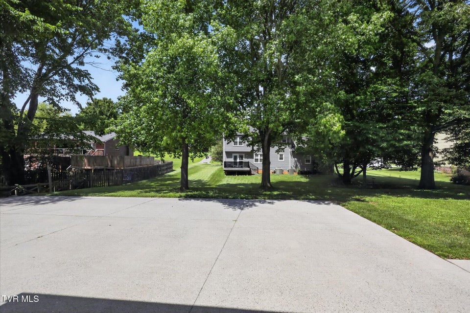 Photo #32: 1203 Fredericksburg Drive