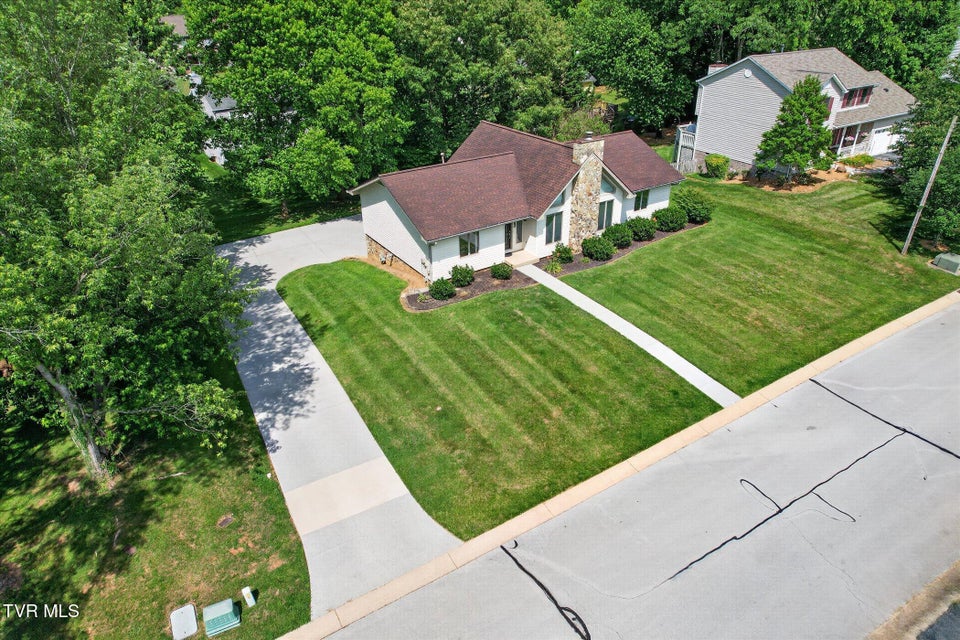 Photo #35: 1203 Fredericksburg Drive