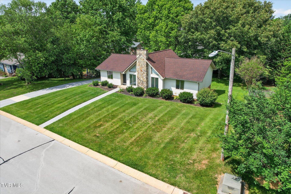 Photo #37: 1203 Fredericksburg Drive