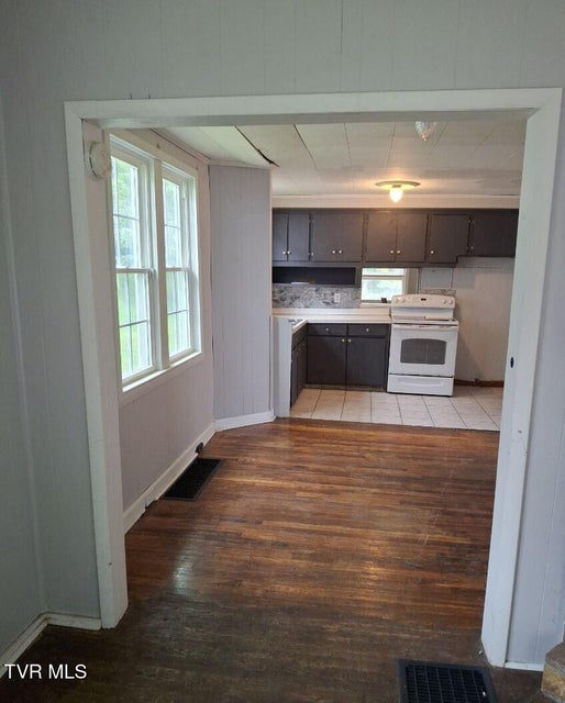 Photo #5: 617 Roan Street