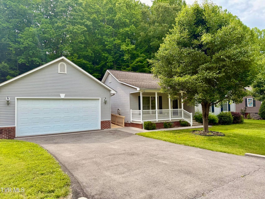 Photo #2: 2251 Mountain Laurel Road