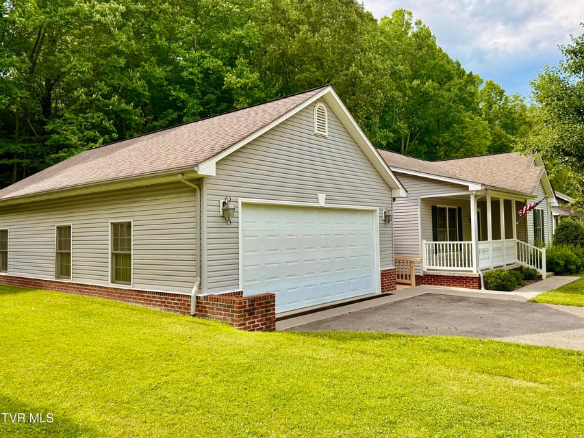 Photo #9: 2251 Mountain Laurel Road