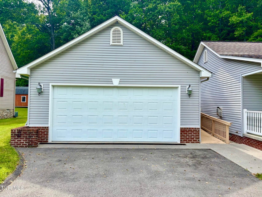 Photo #16: 2251 Mountain Laurel Road