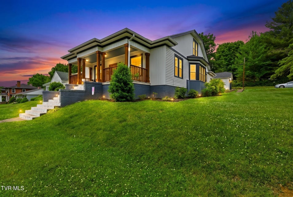 Photo #60: 1200 7th Avenue