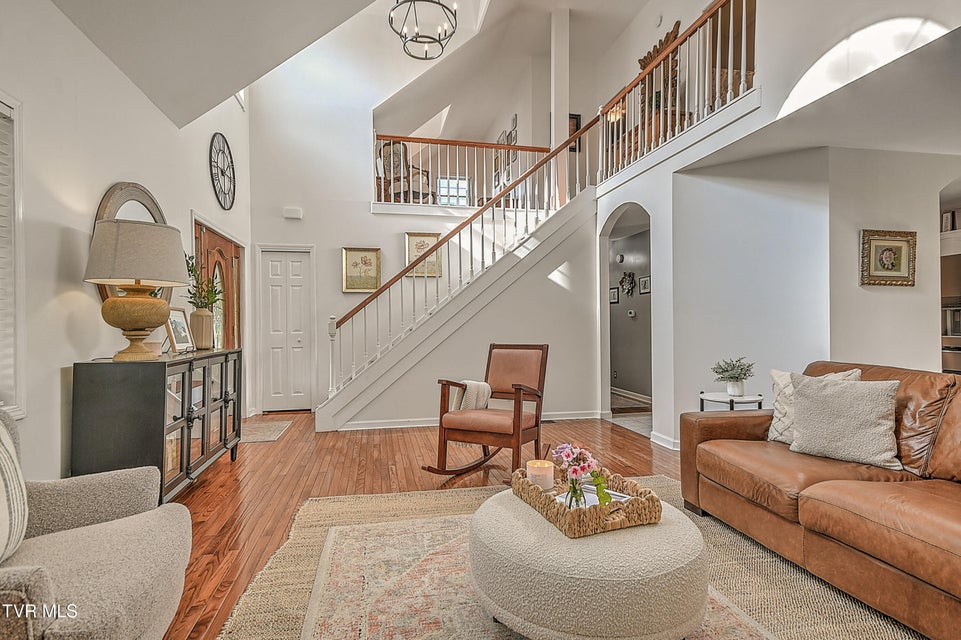Photo #9: 112 Southridge Drive