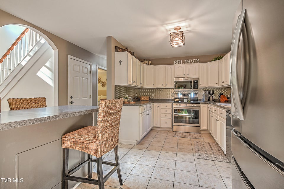 Photo #17: 112 Southridge Drive