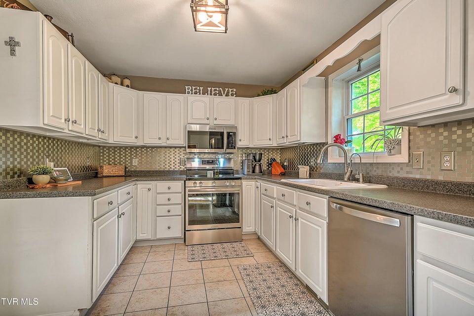 Photo #18: 112 Southridge Drive