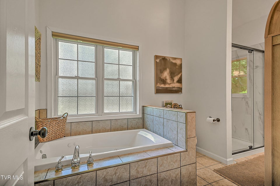 Photo #25: 112 Southridge Drive