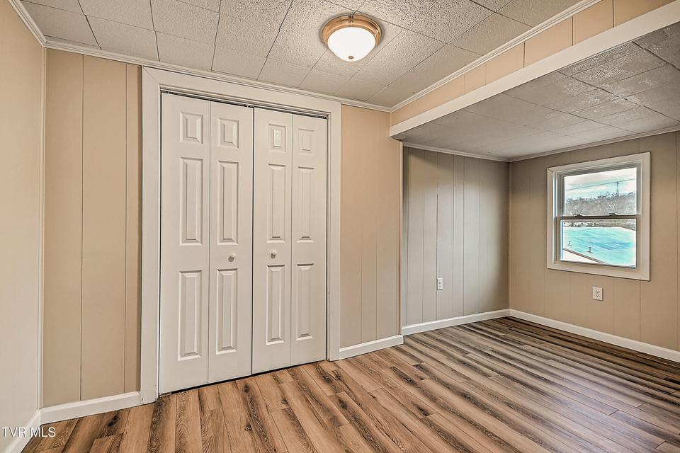 Photo #12: 918 Cedar Avenue