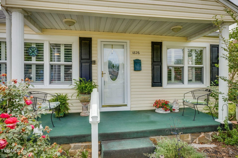 Photo #4: 1826 Kenwood Road