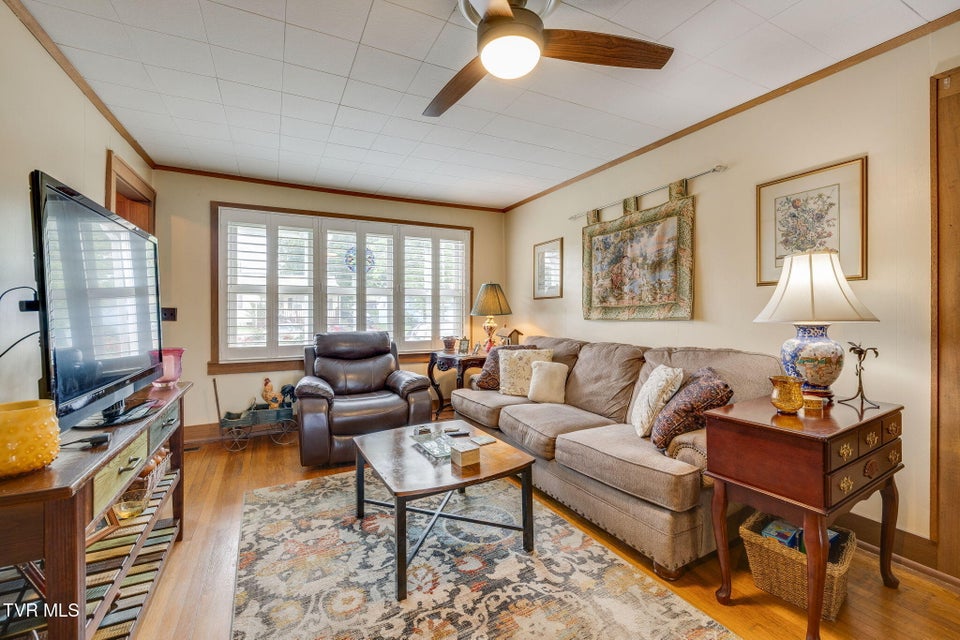 Photo #7: 1826 Kenwood Road