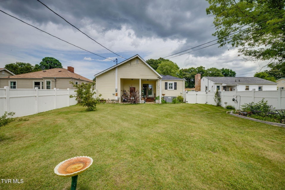 Photo #32: 1826 Kenwood Road
