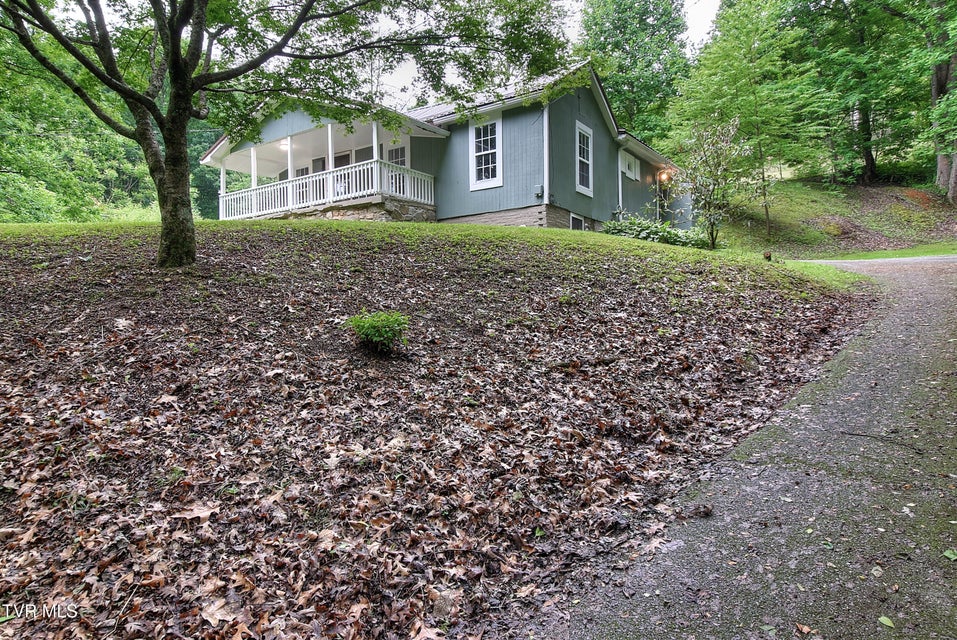 Photo #3: 642 Dennis Cove Road
