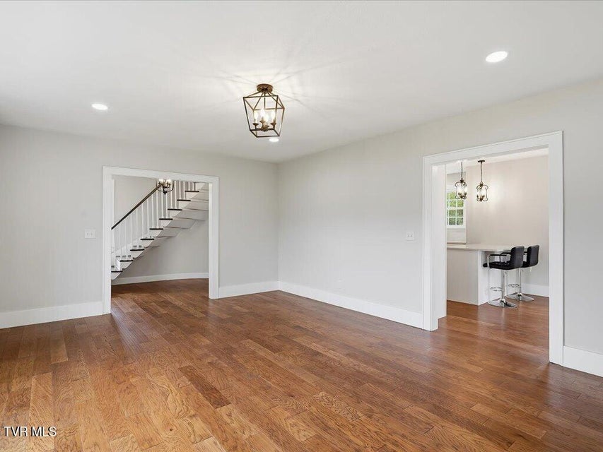 Photo #10: 814 Jefferson Street