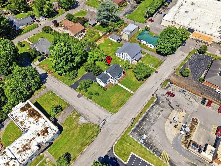 Photo #49: 814 Jefferson Street