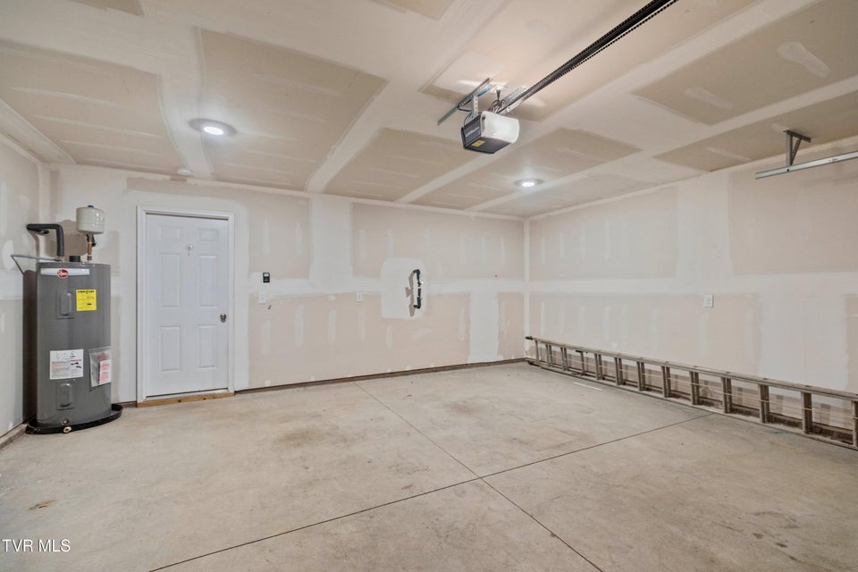 Photo #13: 2320 Beacon Road