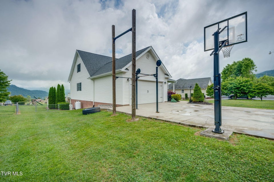 Photo #4: 116 Mustang Valley Lane