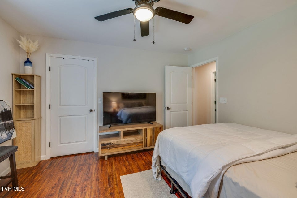 Photo #22: 2100 Longreen Road