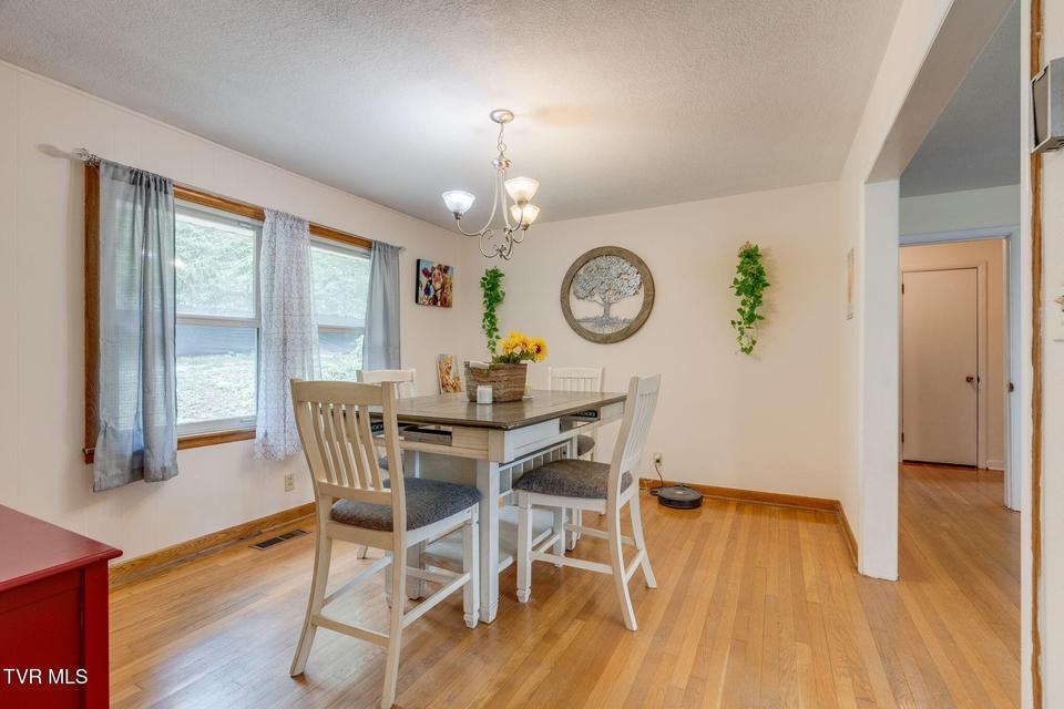 Photo #8: 1704 Acorn Court
