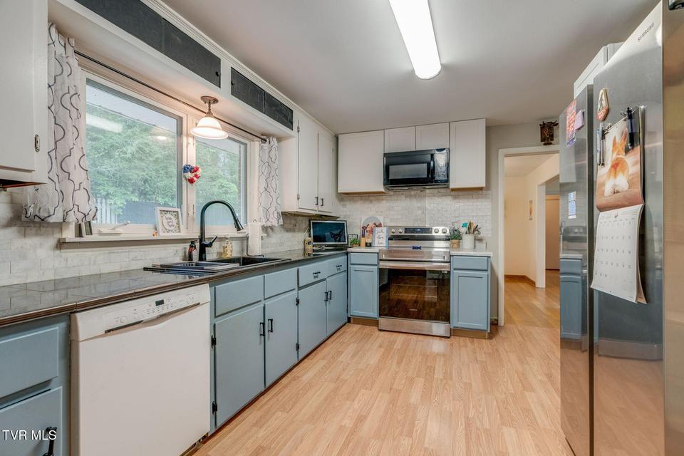 Photo #11: 1704 Acorn Court