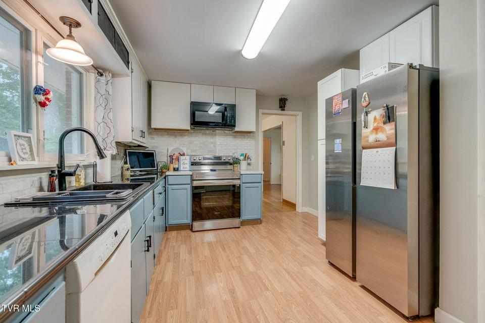 Photo #12: 1704 Acorn Court