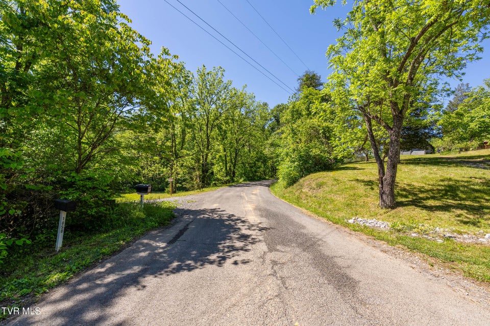 Photo #8: 1050 Butcher Valley Road