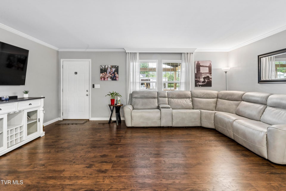 Photo #8: 117 Lincoln Street